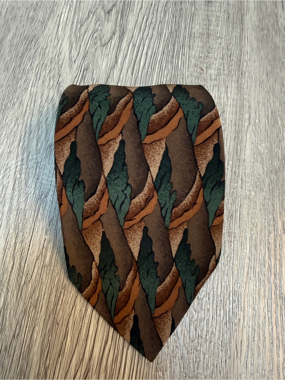 Vtg Geoffrey Beene Brown Blue 100% Silk Men’s Neck Tie Abstract Geometric Patter